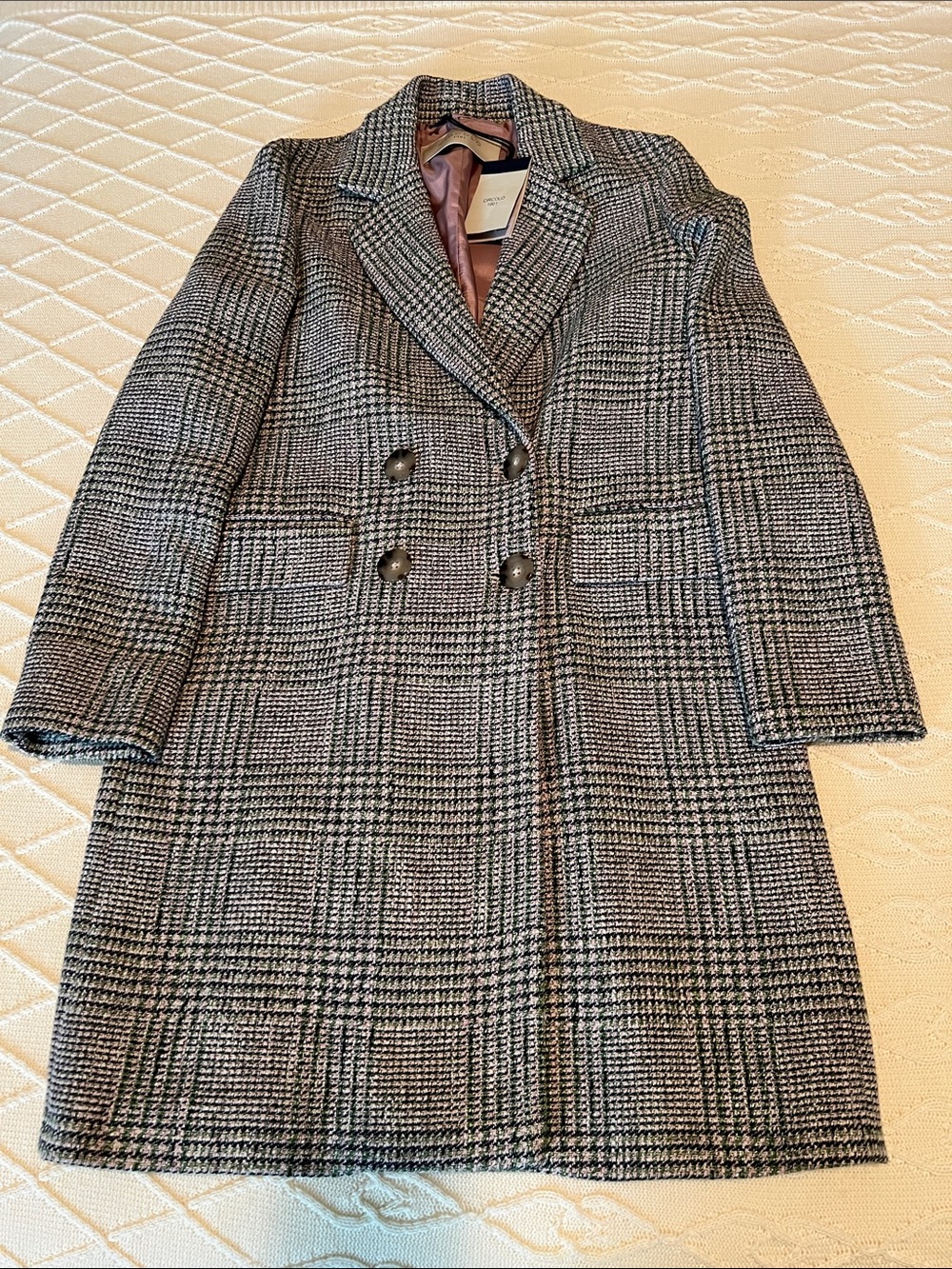 Double-Breasted Plaid Coat by Circolo 1901 - NEW IT size 40